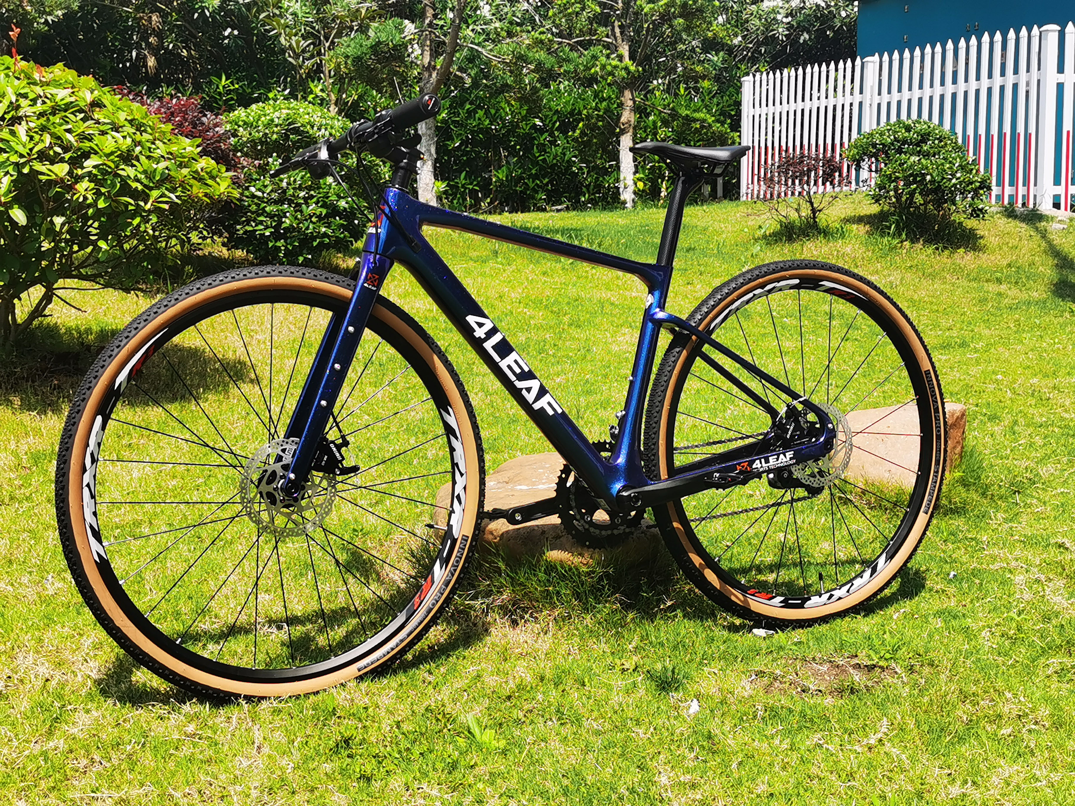 Multisize Carbon Gravel Road B - Cycle Gear review and price